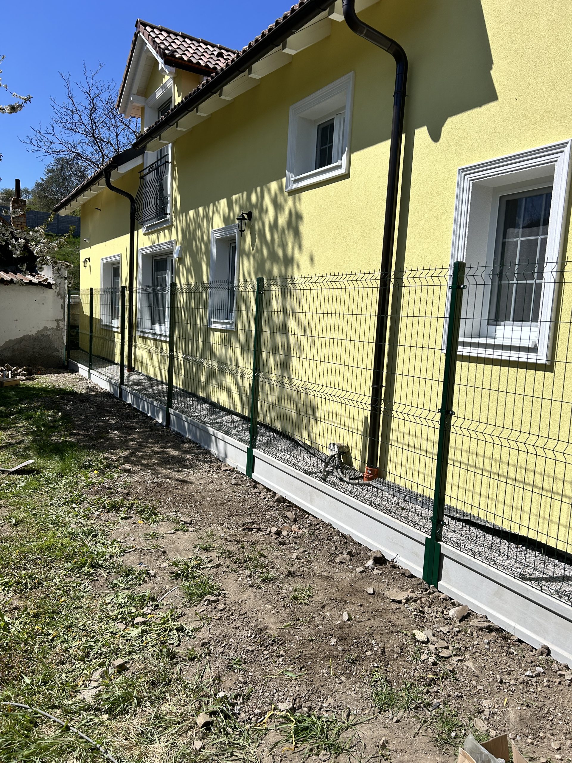 Úchyt podhrabovej dosky Antracit/Zelená – Obrázok 3